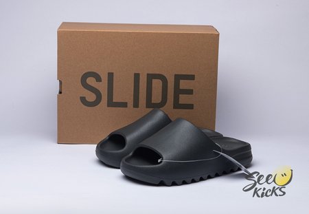 Yeezy SLIDE Onyx size 36-48 (run smaller size)