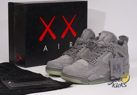 Kaws x Air Jordan 4 Retro SIZE: 7-13
