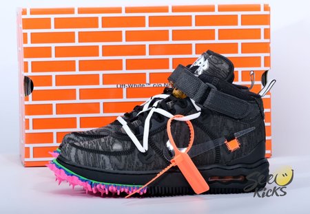 off-white x Air force 1 Mid Black Size 40-47.5