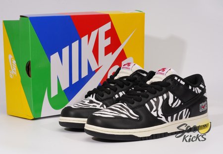 Quartersnacks x NK SB Dunk Low "Zebra" SIZE: 36-47.5