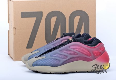 Adidas Yeezy 700v3 Fade Carbon 36-48
