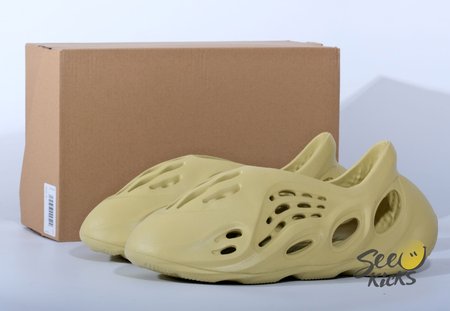 ADIDAS YEEZY FOAM RUNNER SULFUR